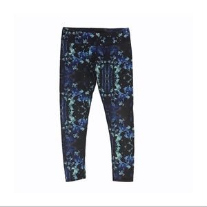 Fabletics XL Patterned Athletic Leggings